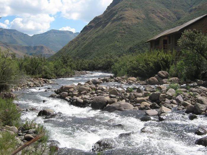 Maliba River Lodge Butha-Buthe Екстер'єр фото